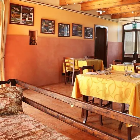 Sleeps 4 With Pool And Wifi Daire Casa Vici
