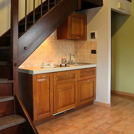 Sleeps 4 With Pool And Wifi *
